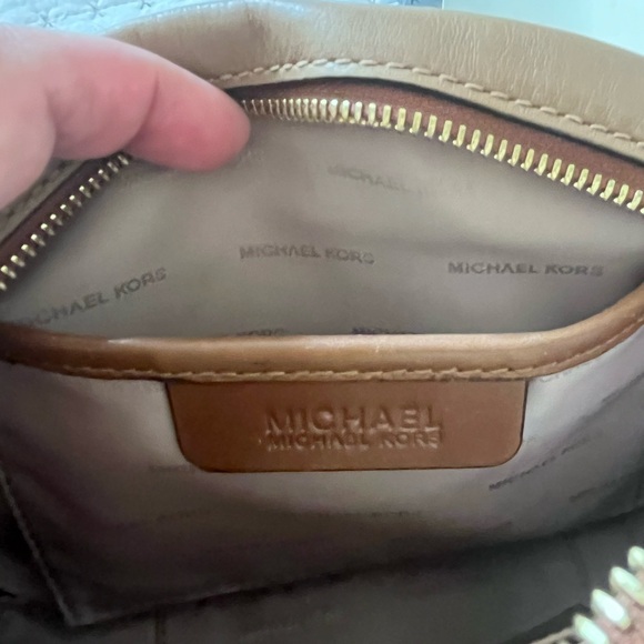 EUC Brown and tan Michael Kors crossbody purse with gold accents 👜 - Picture 7 of 9